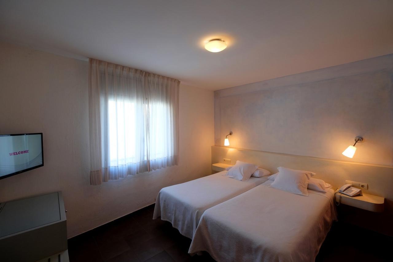 Hotel Carmen Roses Dış mekan fotoğraf