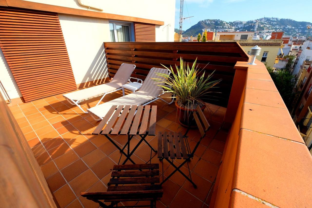 Hotel Carmen Roses Dış mekan fotoğraf