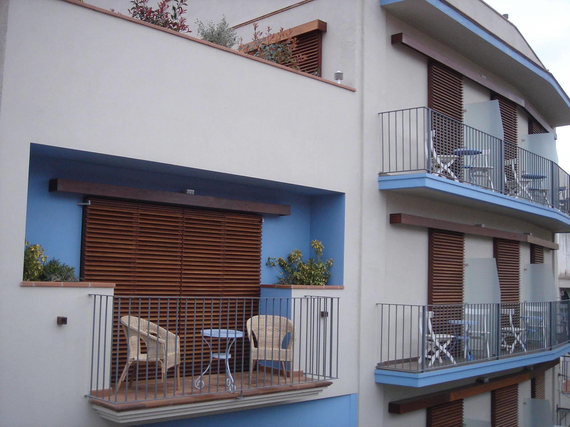 Hotel Carmen Roses Dış mekan fotoğraf