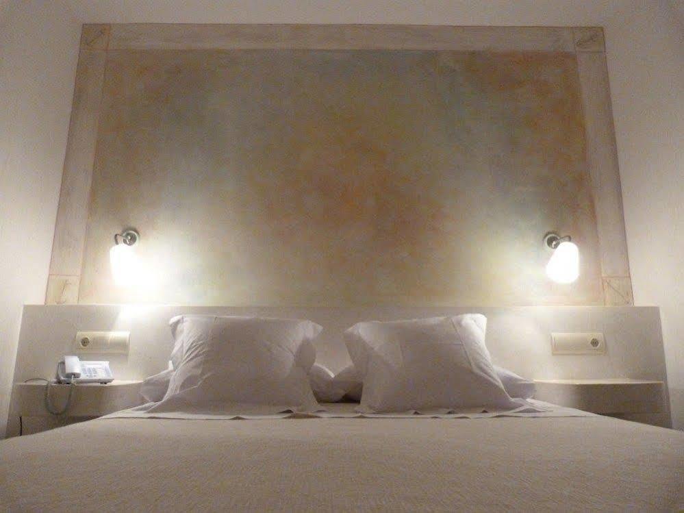 Hotel Carmen Roses Dış mekan fotoğraf
